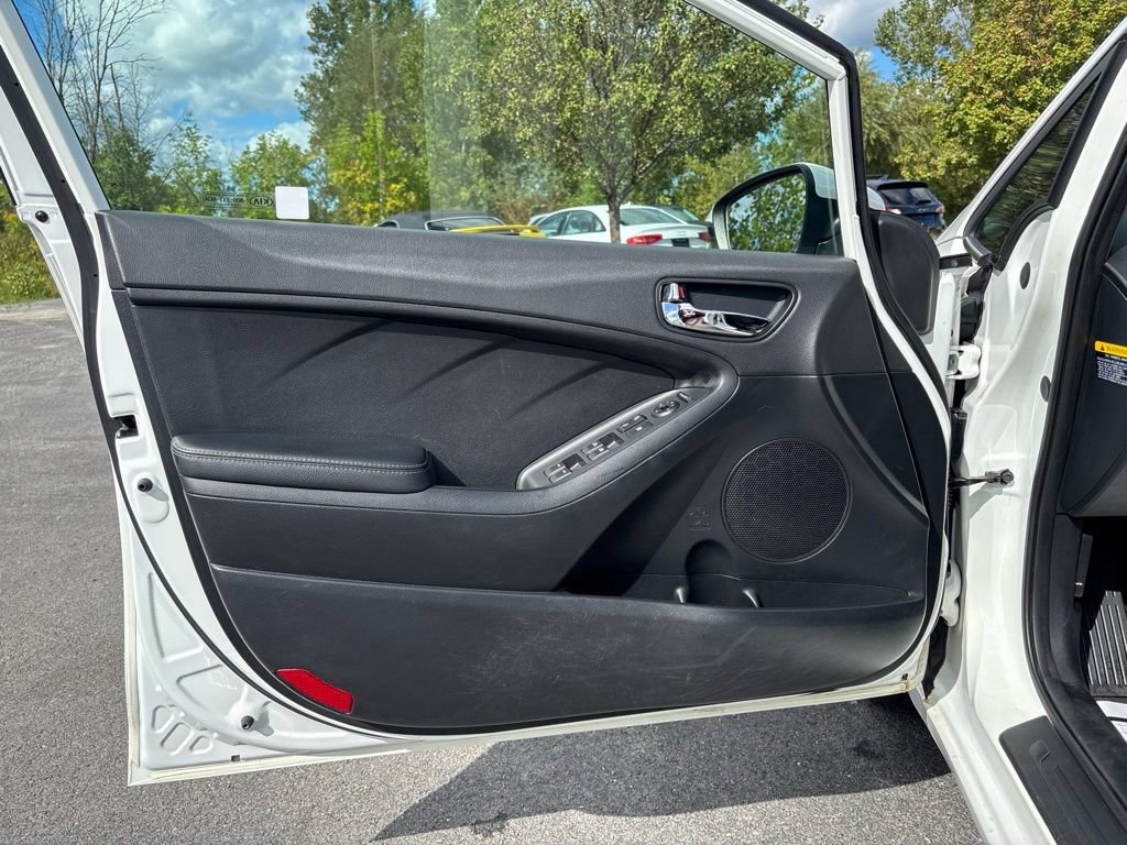 Used 2016 Kia Forte EX FWD image 20