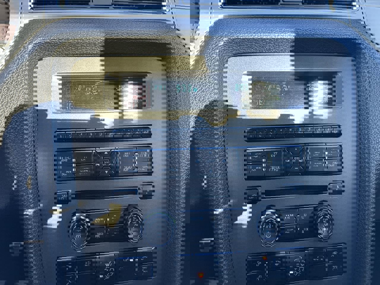 Used 2011 Ford Mustang GT Premium image 25