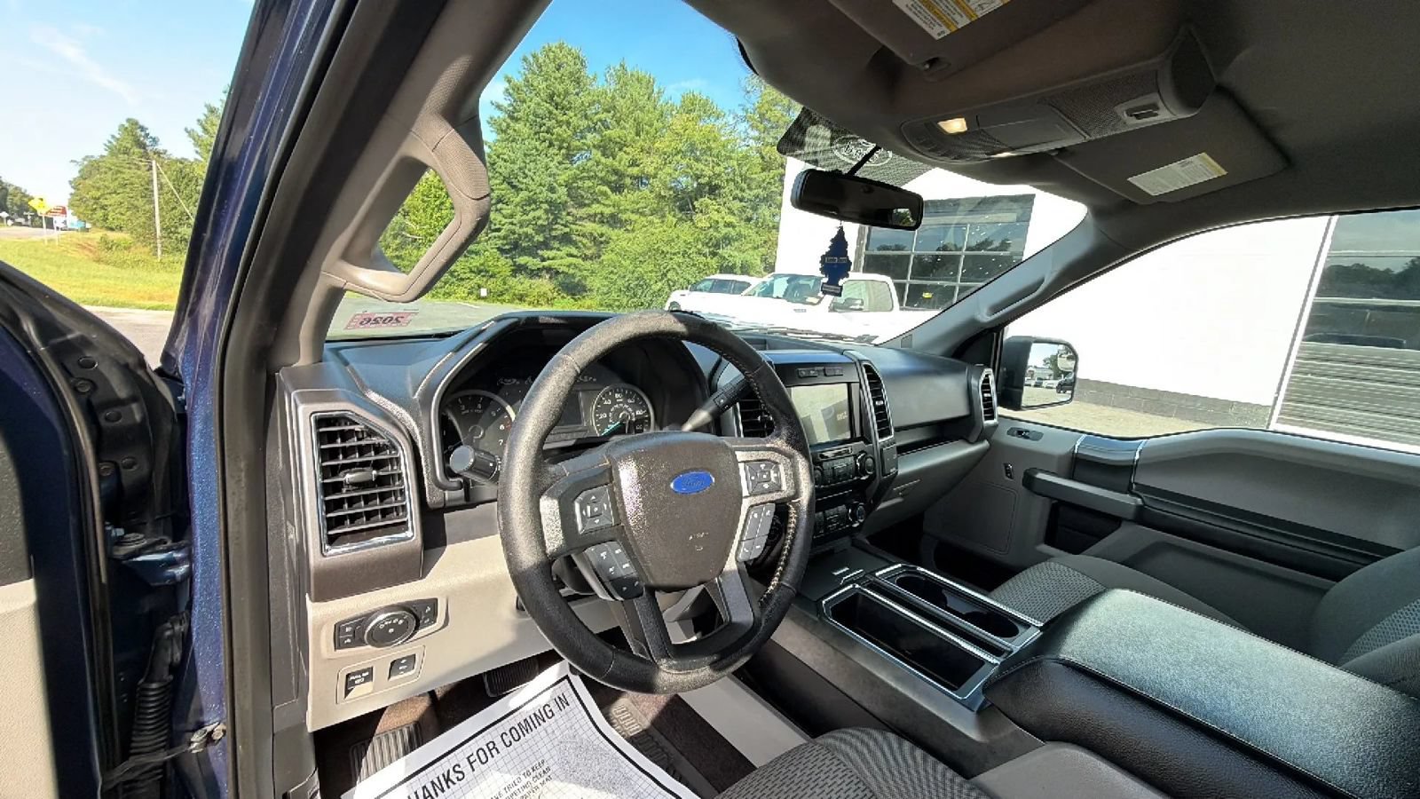 Used 2016 Ford F150 XLT w/ Equipment Group 302A Luxury AWD/4WD image 15