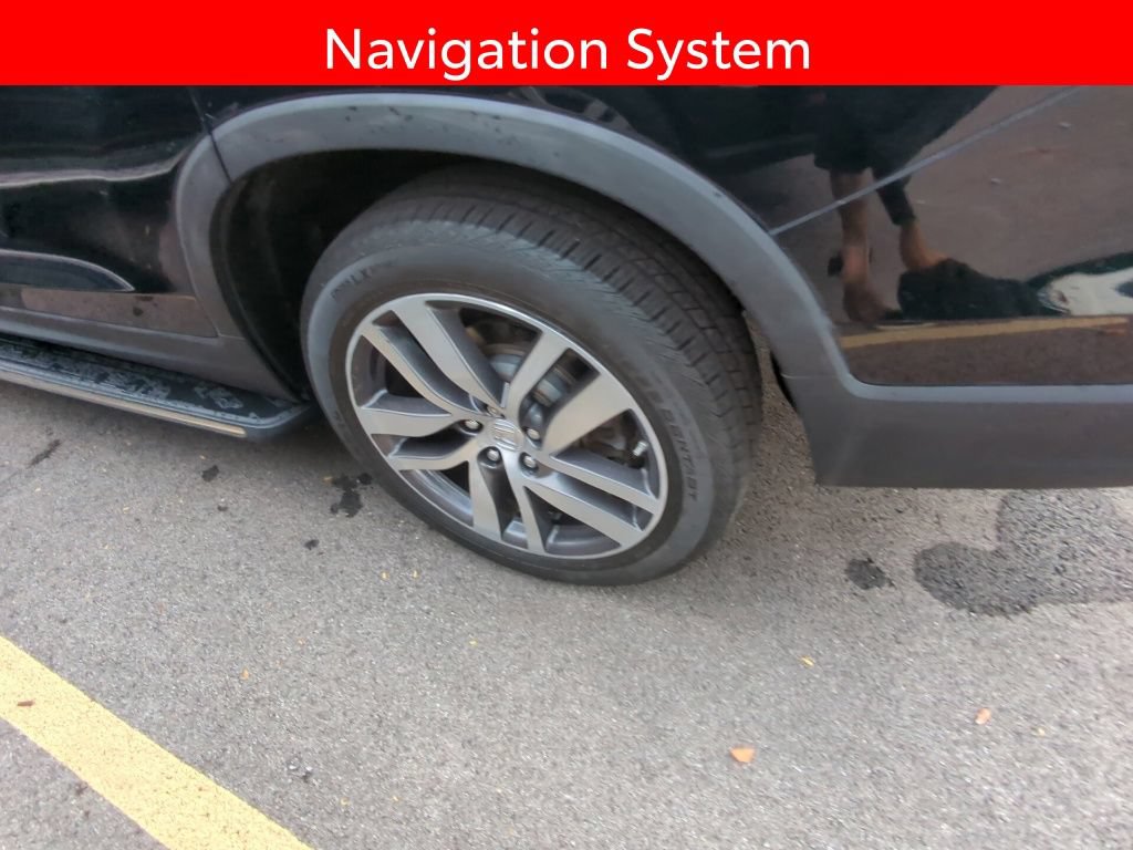 Used 2017 Honda Pilot Touring image 5