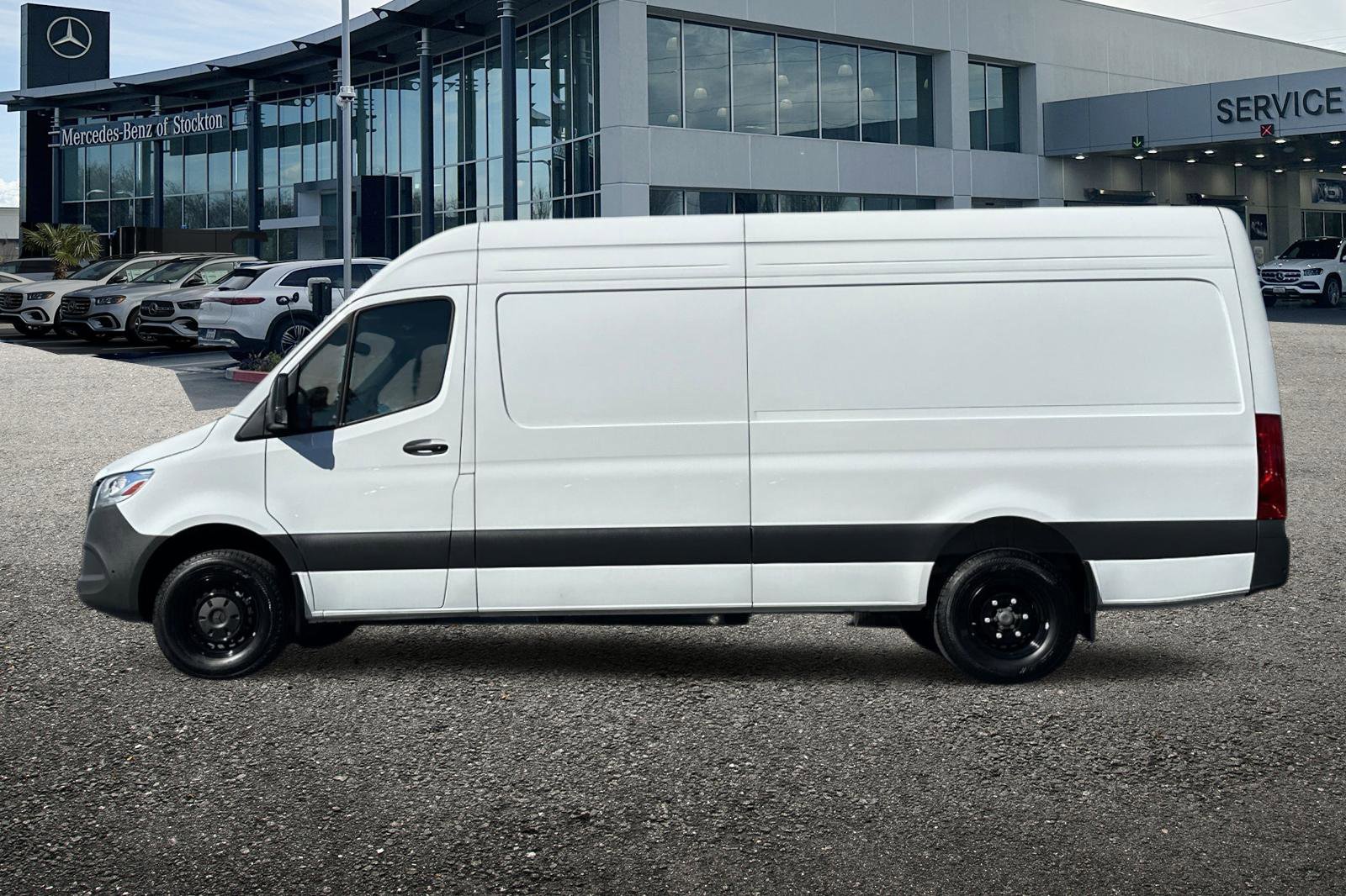 Used 2025 Mercedes-Benz Sprinter 3500 image 7