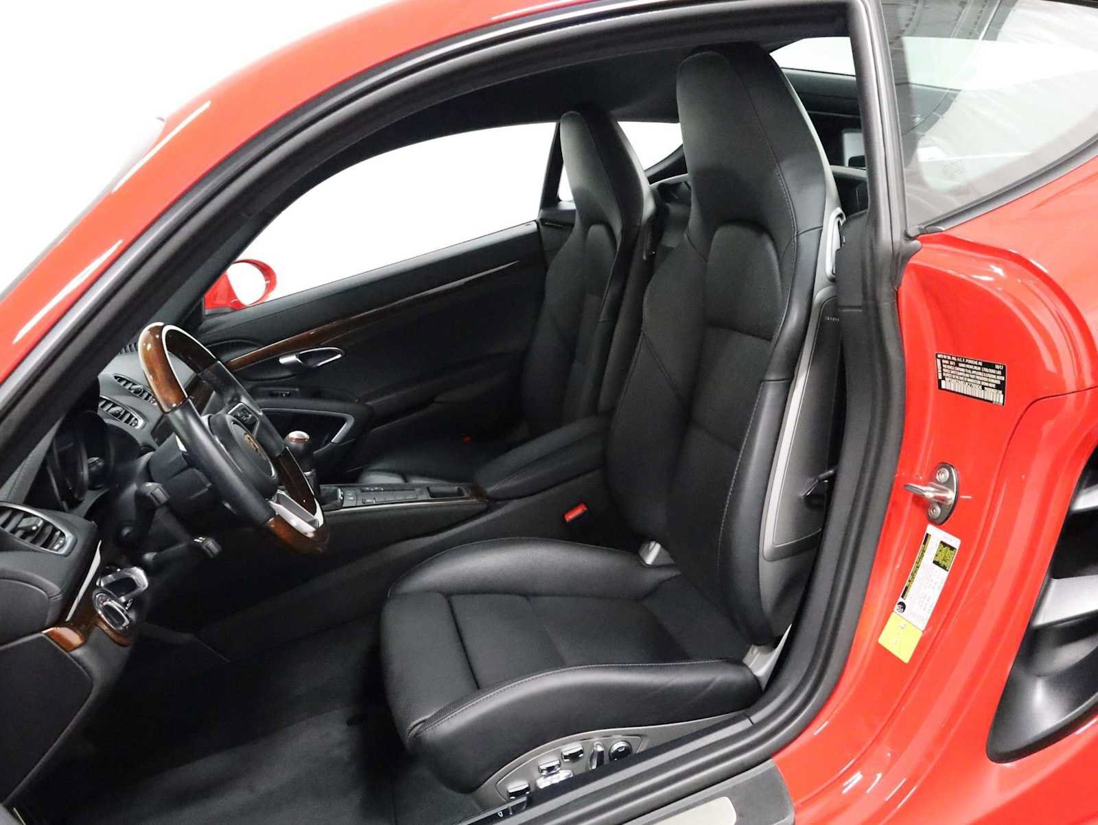 Certified 2018 Porsche 718 Cayman S RWD image 5