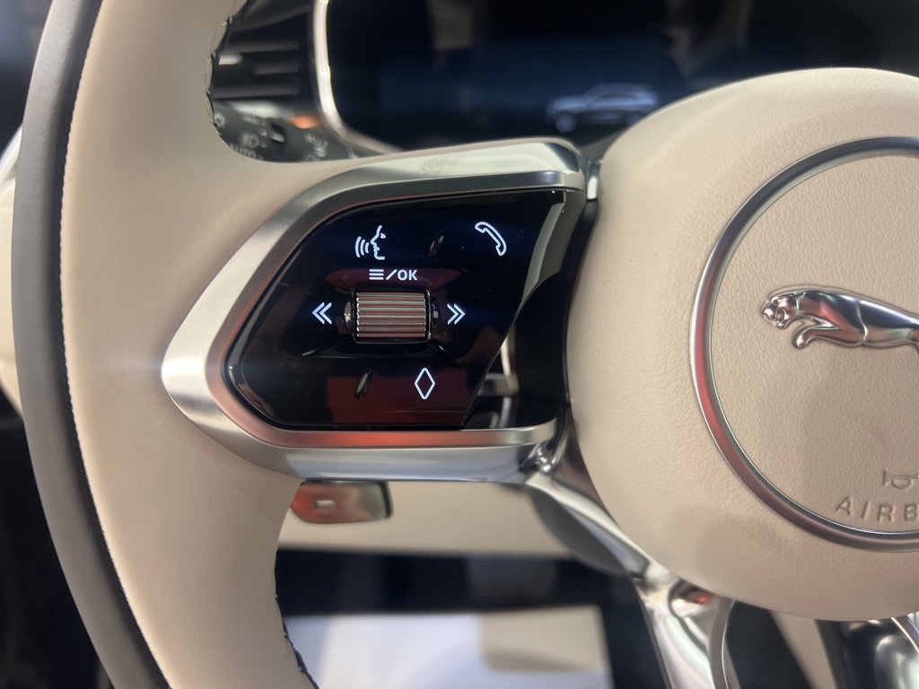 New 2026 Jaguar F-PACE R-Dynamic S image 12