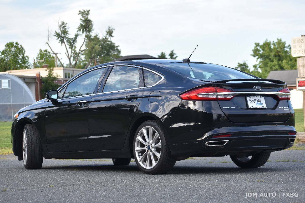 Used 2017 Ford Fusion Platinum FWD image 7
