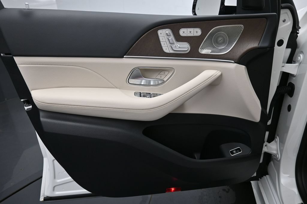 New 2027 Mercedes-Benz GLS 450 4MATIC image 19