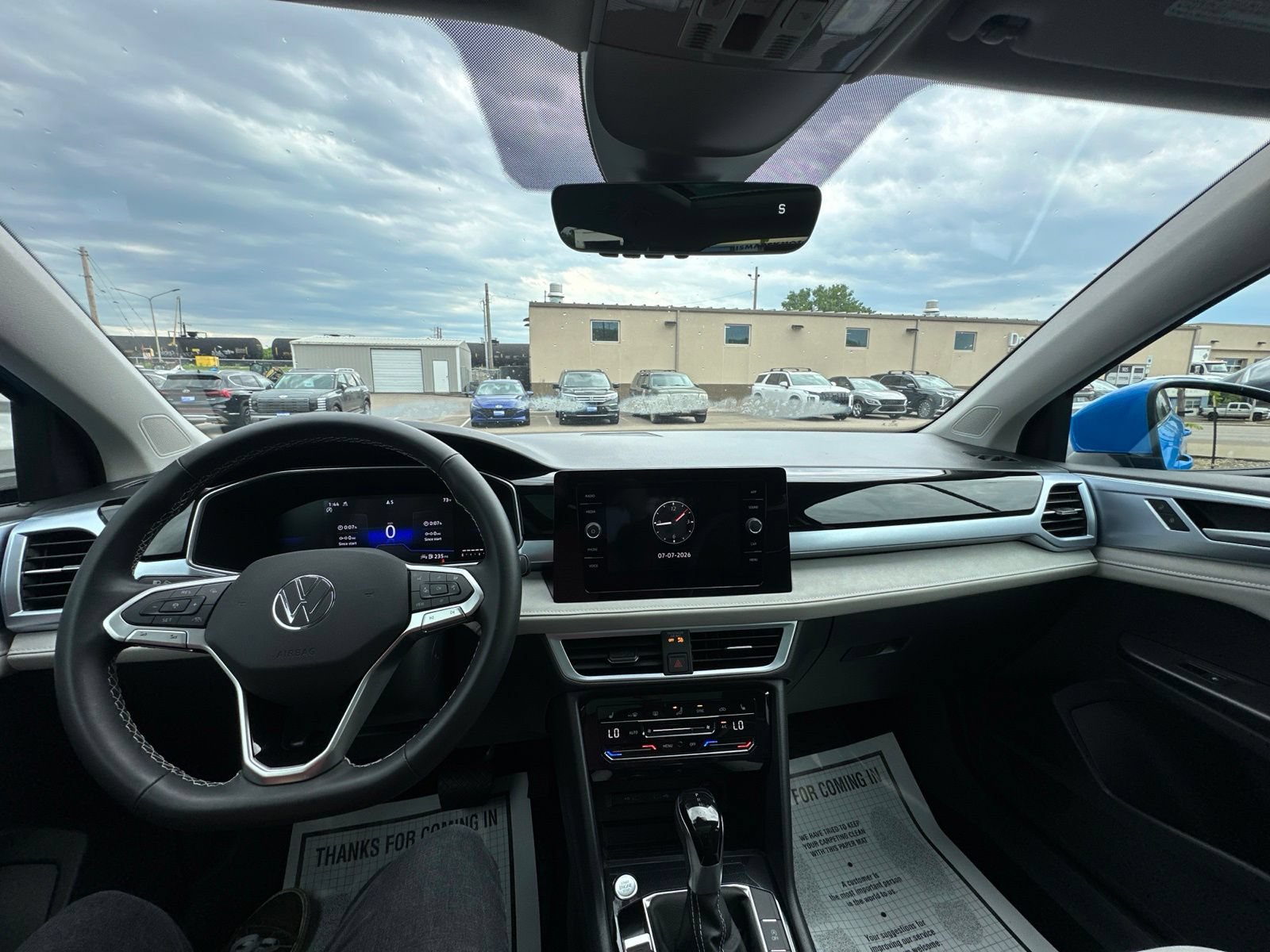 Certified 2025 Volkswagen Taos SE AWD/4WD image 43