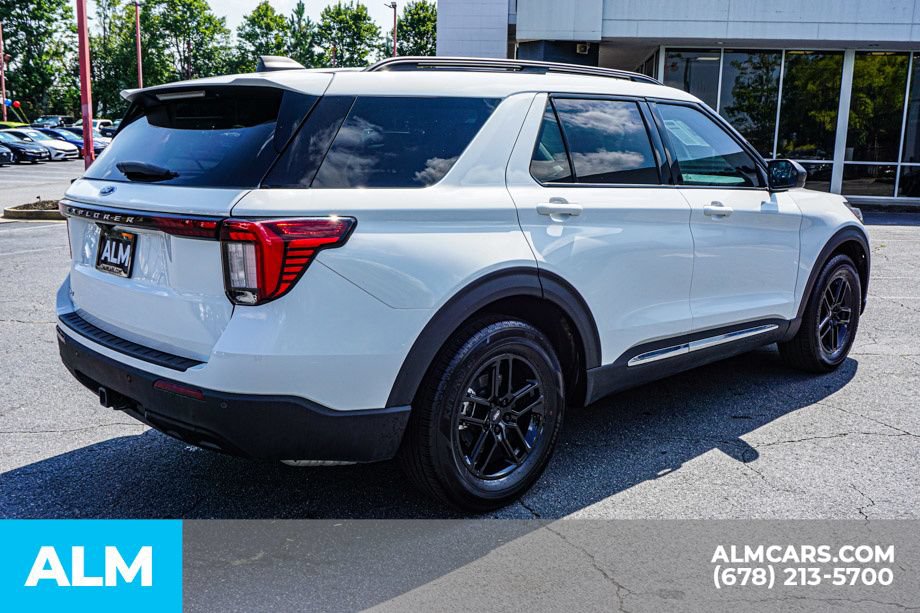 Used 2025 Ford Explorer Active RWD image 5