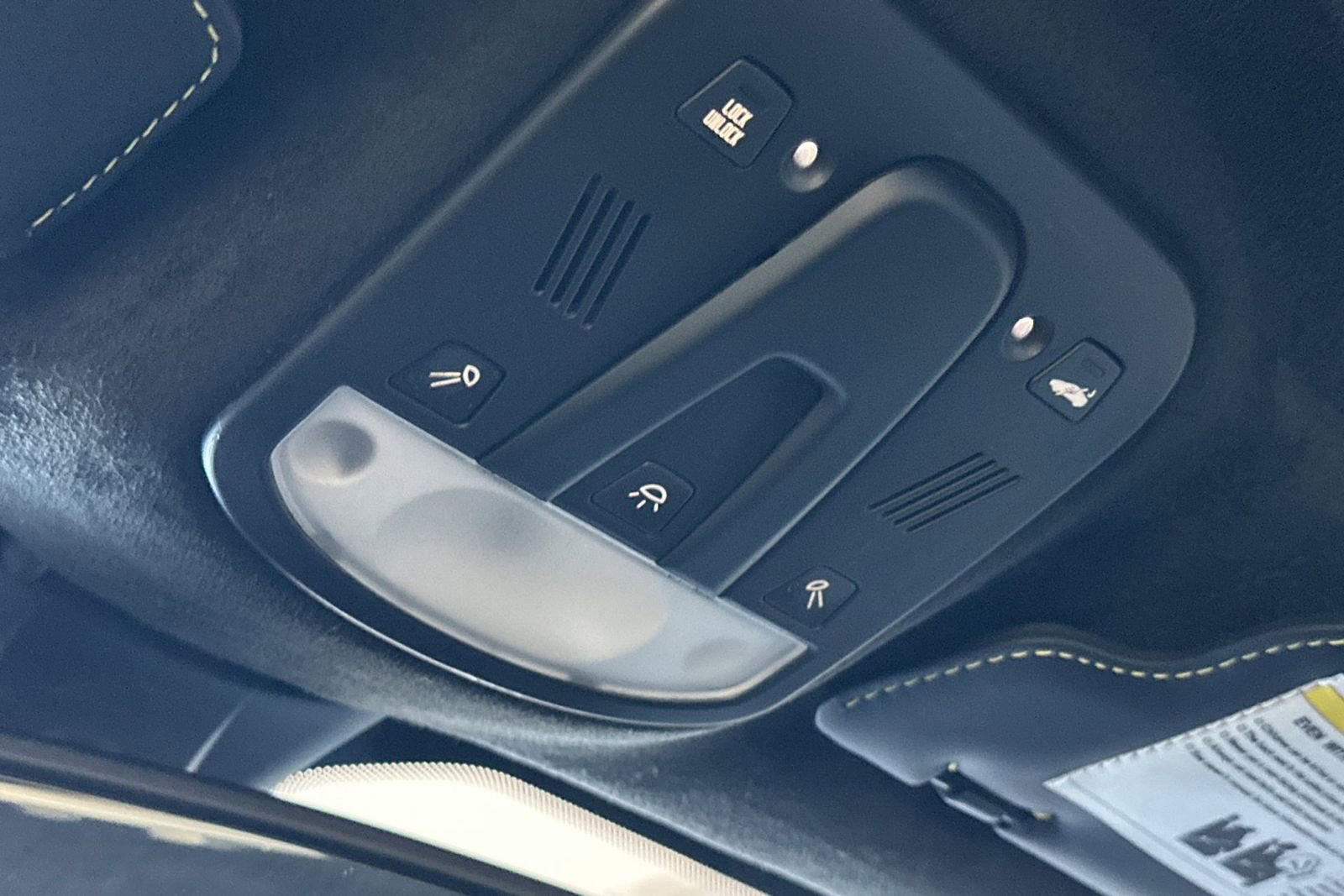 Used 2016 Ferrari 488 GTB image 19