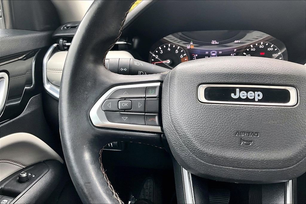 Used 2022 Jeep Compass Limited image 18