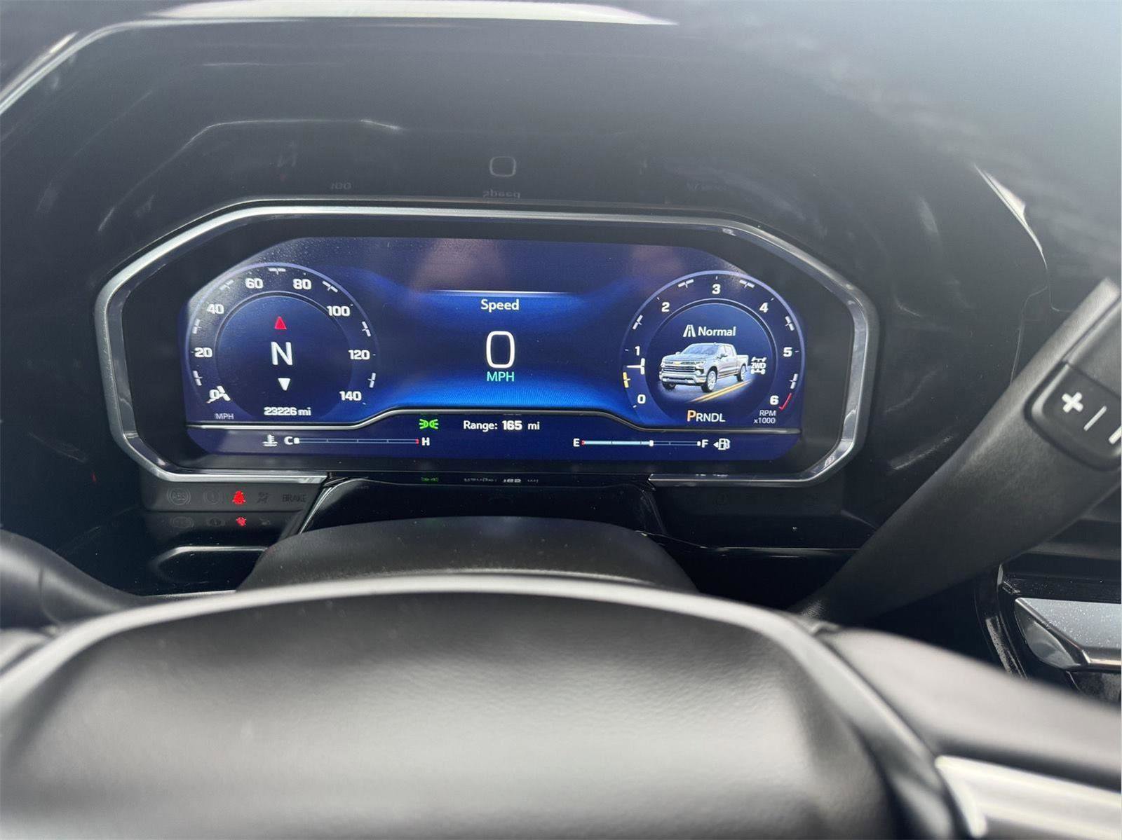 Used 2024 Chevrolet Silverado 1500 LT image 17