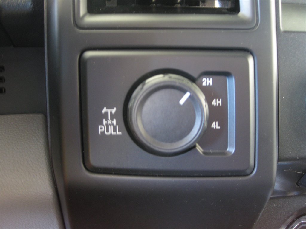 Used 2018 Ford F150 XL w/ Equipment Group 101A Mid AWD/4WD image 23