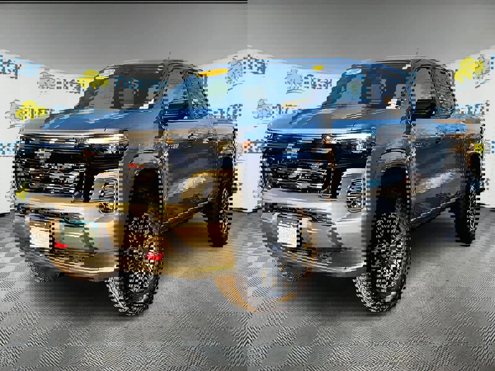 Used 2024 Chevrolet Colorado Z71 w/ Z71 Convenience Package 2 image 3