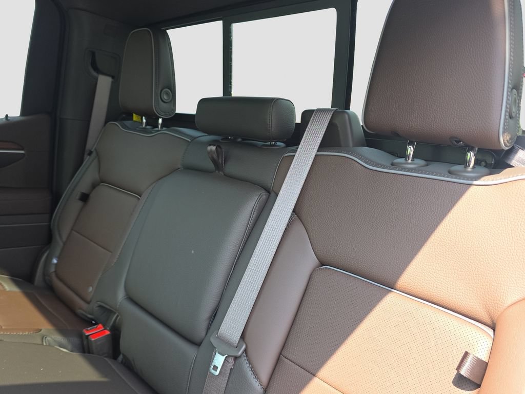 New 2026 GMC Sierra 1500 Denali w/ Technology Package AWD/4WD image 12