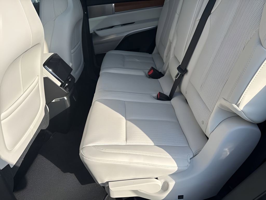 New 2026 Cadillac Vistiq Luxury image 36