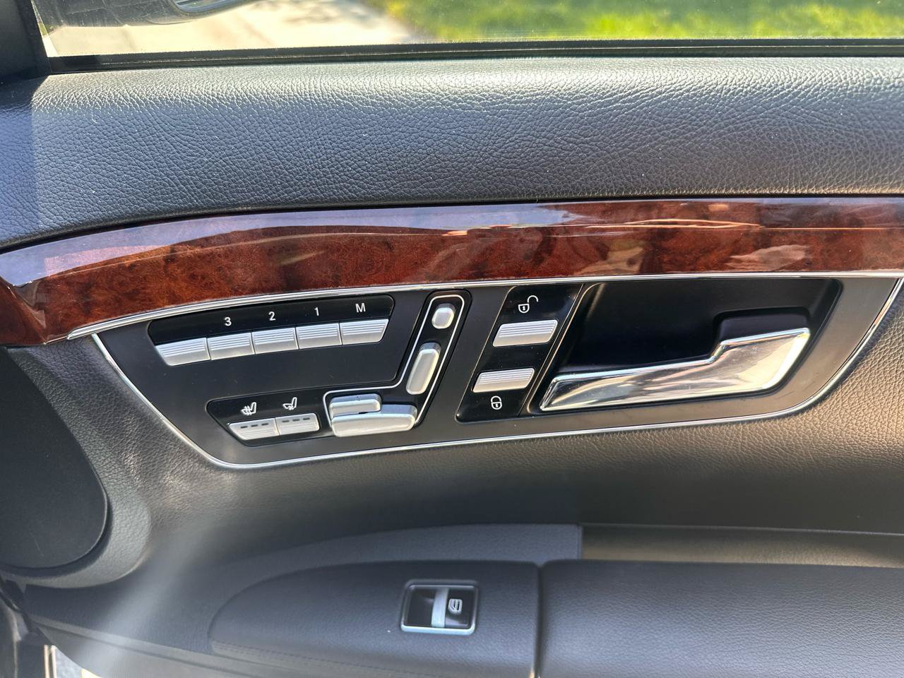 Used 2012 Mercedes-Benz S 550 image 37