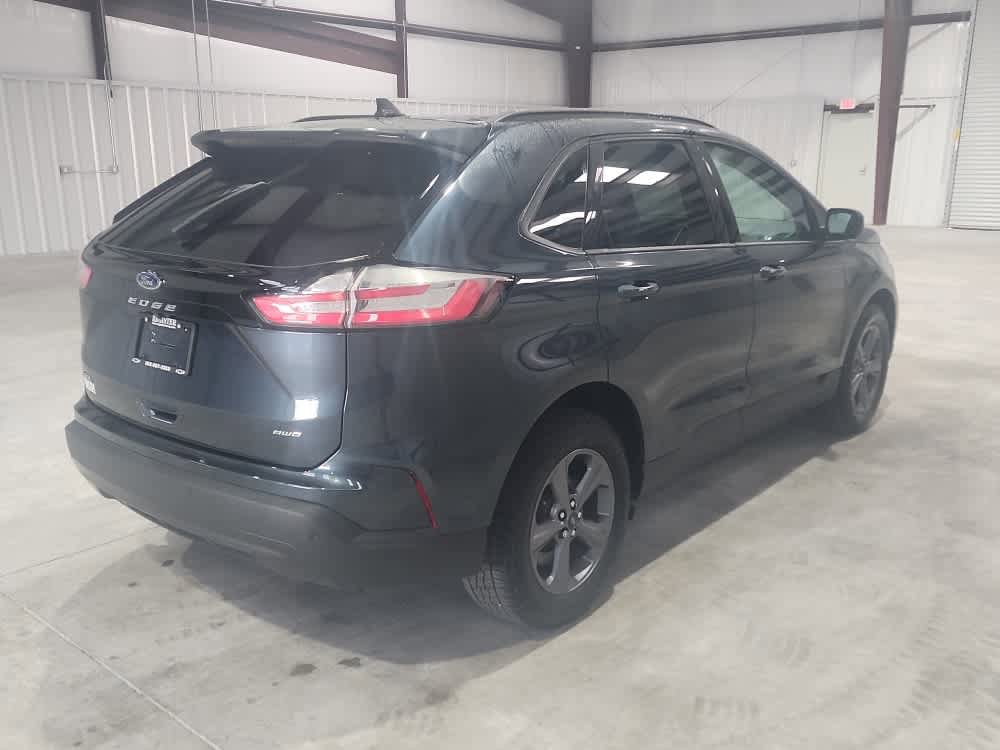 Used 2024 Ford Edge SEL w/ Sport Appearance Package image 5