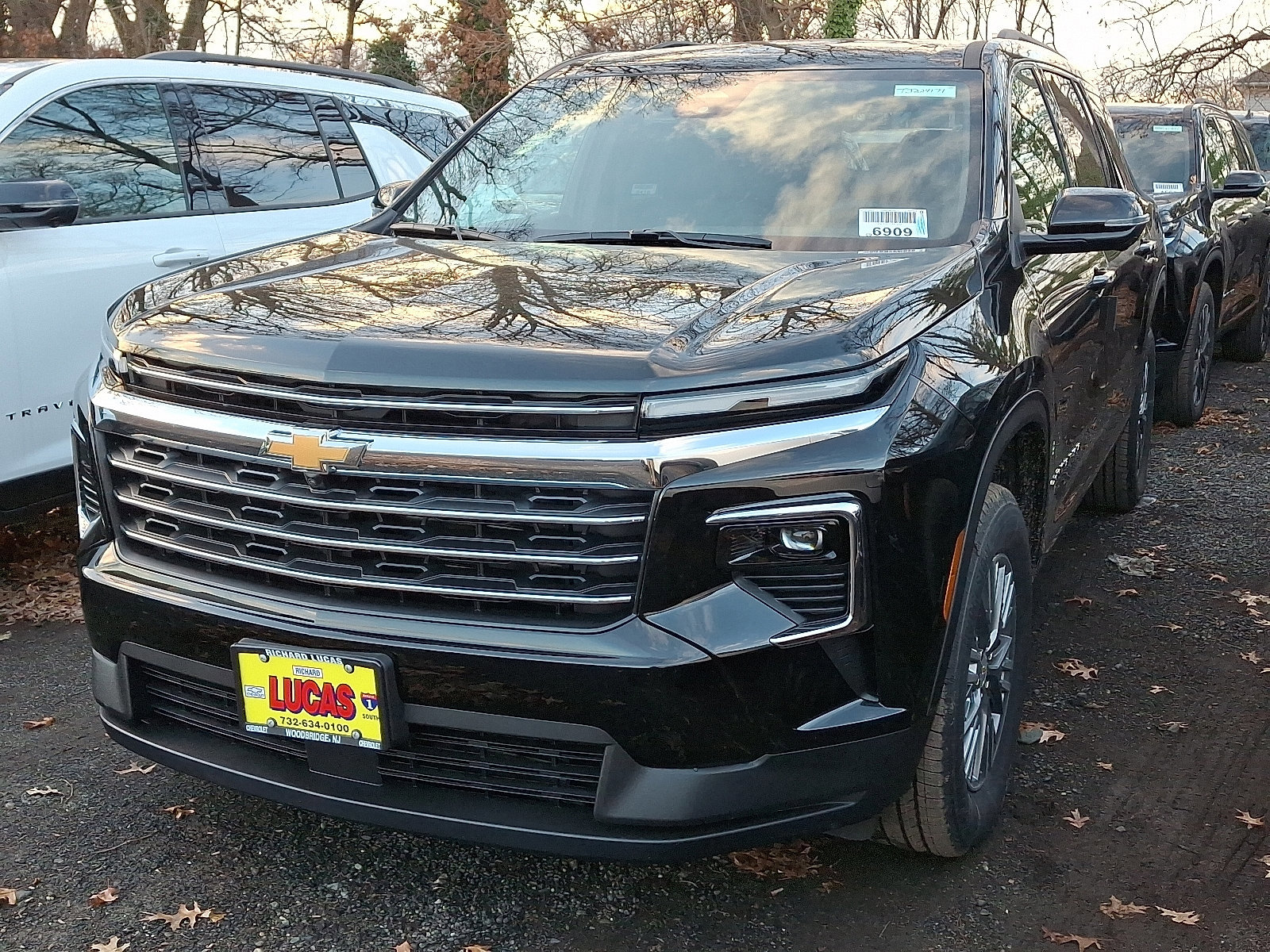 New 2026 Chevrolet Traverse LT image 3