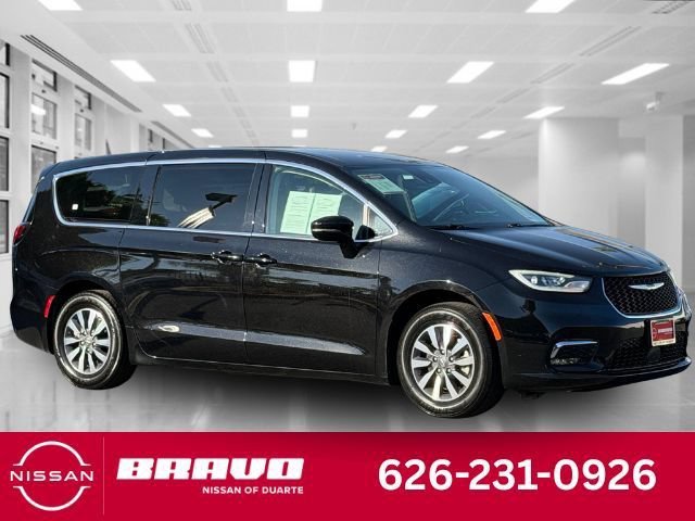 Used 2024 Chrysler Pacifica Limited FWD video 1