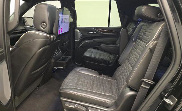 Used 2023 Cadillac Escalade Sport Platinum AWD/4WD image 10