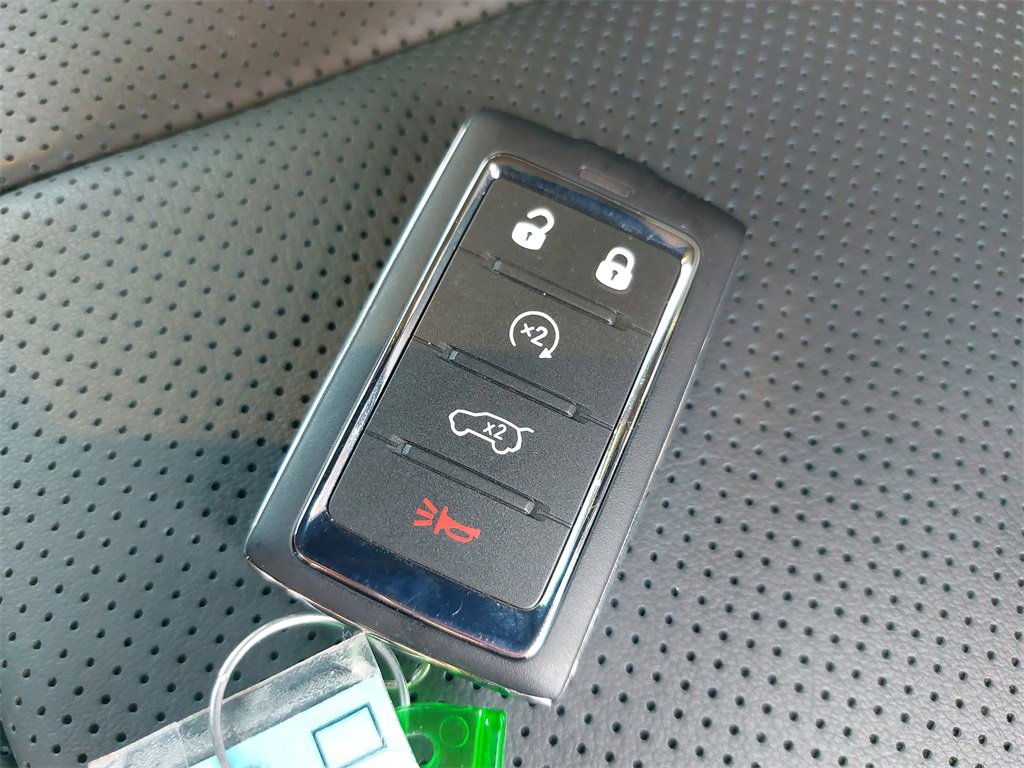 New 2024 Jeep Grand Cherokee Overland w/ Luxury Tech Group IV image 35