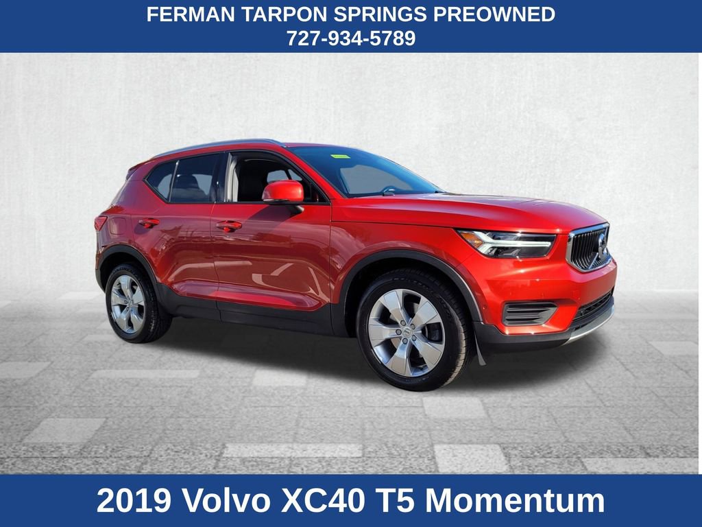 Used 2019 Volvo XC40 T5 Momentum