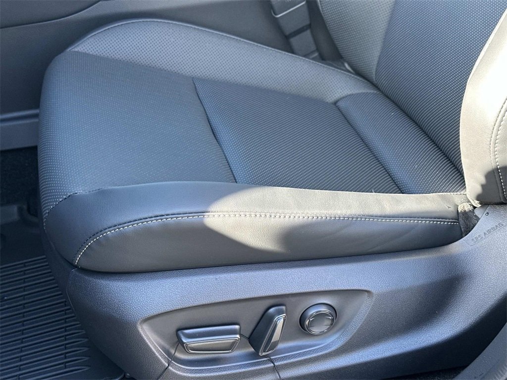 New 2026 Toyota Crown Platinum image 17