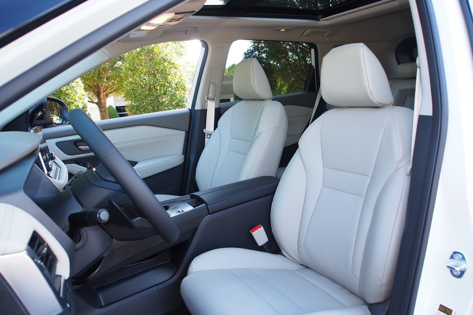 New 2026 Nissan Rogue Dark Armor FWD image 16