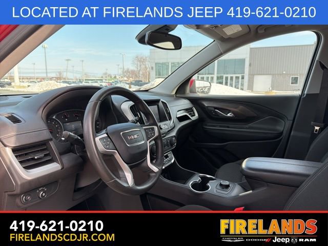 Used 2024 GMC Terrain SLE w/ LPO, Floor Liner Package image 15