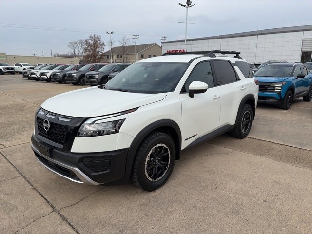 New 2025 Nissan Pathfinder Rock Creek image 2