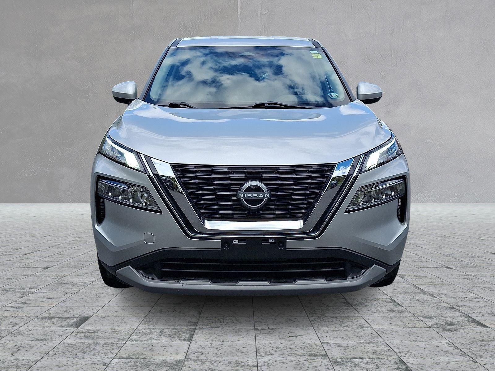 Used 2023 Nissan Rogue SV AWD/4WD image 2