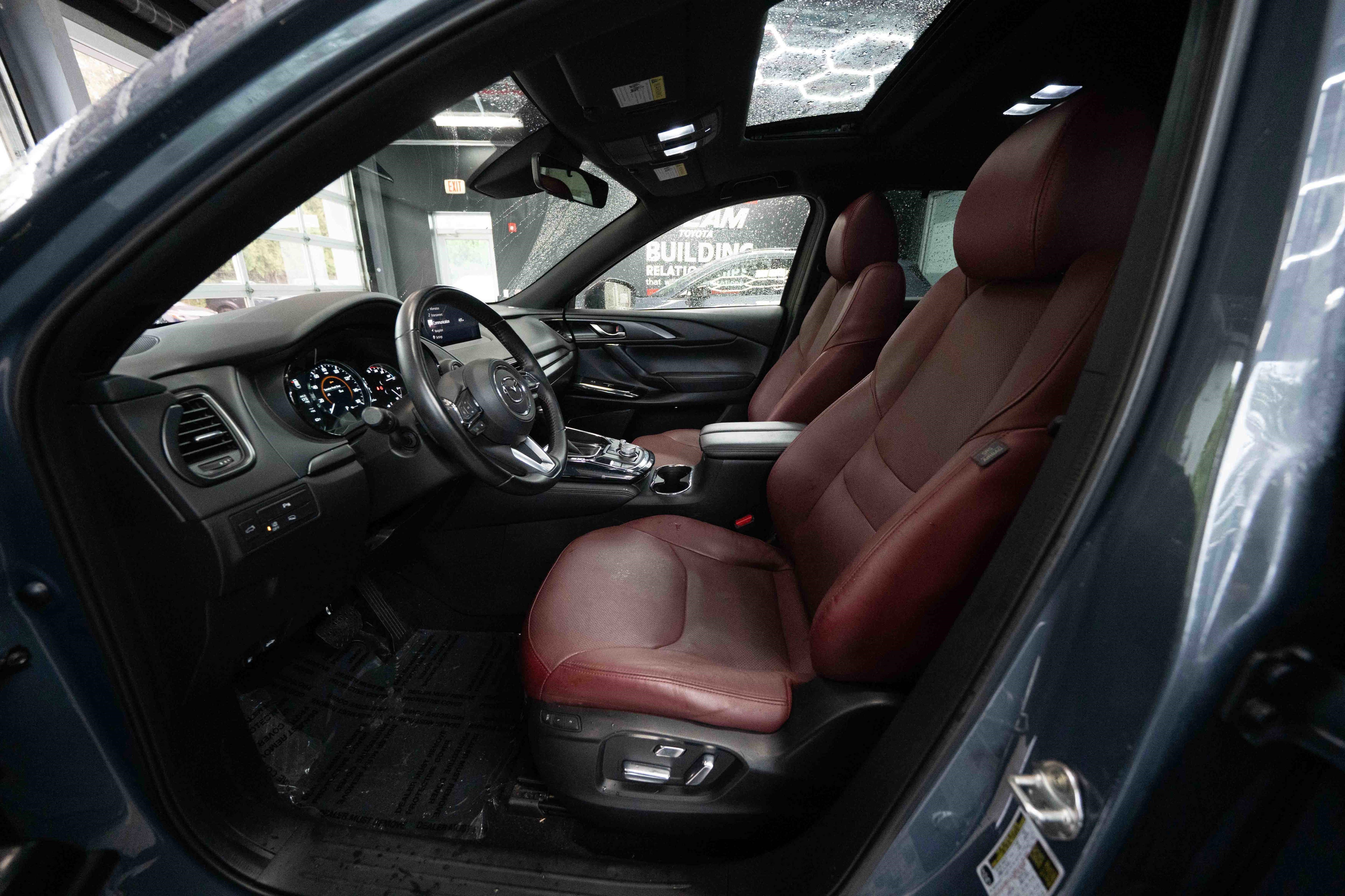 Used 2023 MAZDA CX-9 Carbon Edition image 9