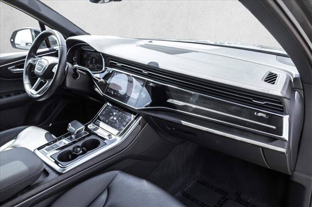 Used 2023 Audi Q7 3.0T Premium Plus w/ Premium Plus Package AWD/4WD image 26