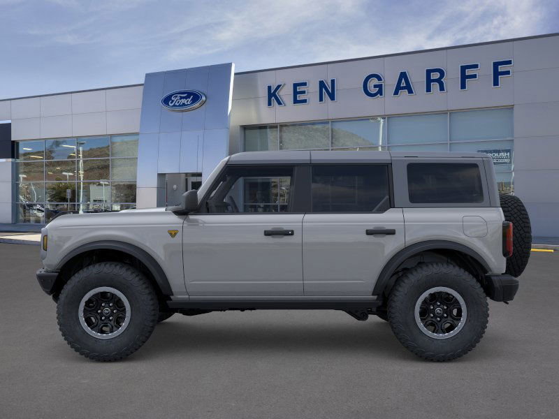 New 2026 Ford Bronco Badlands image 3