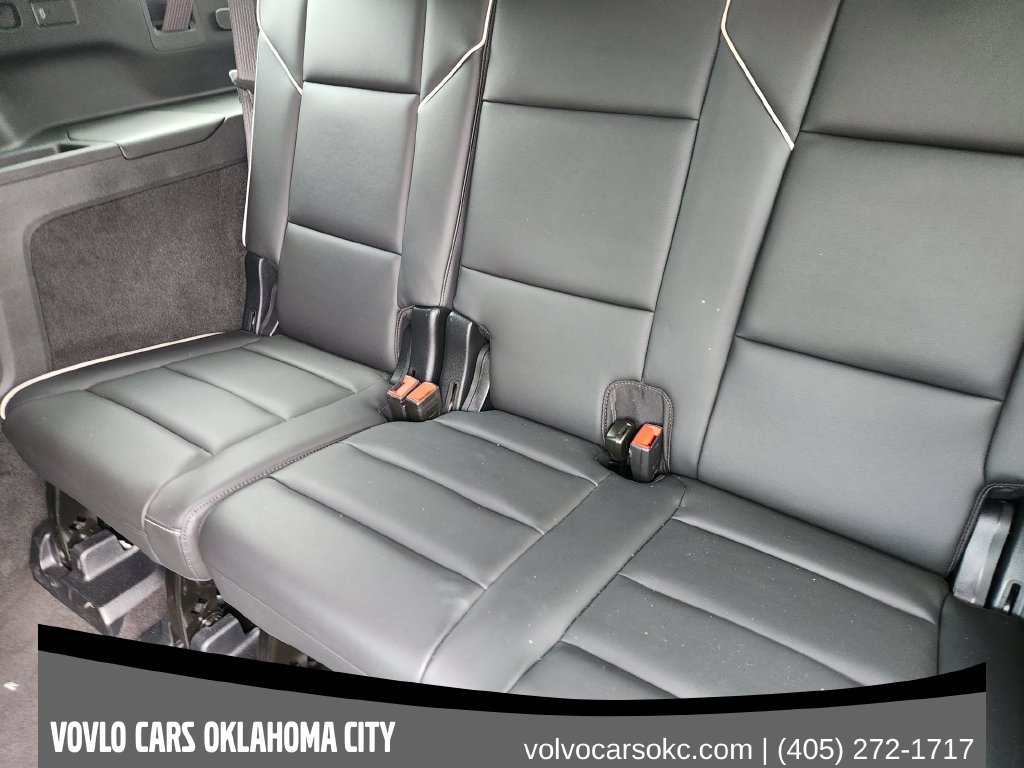 Used 2025 Cadillac Escalade ESV Sport AWD/4WD image 25