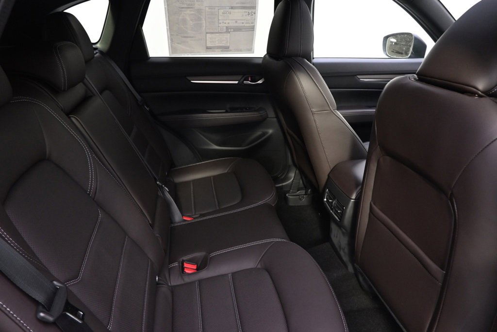New 2025 MAZDA CX-5 Signature image 18