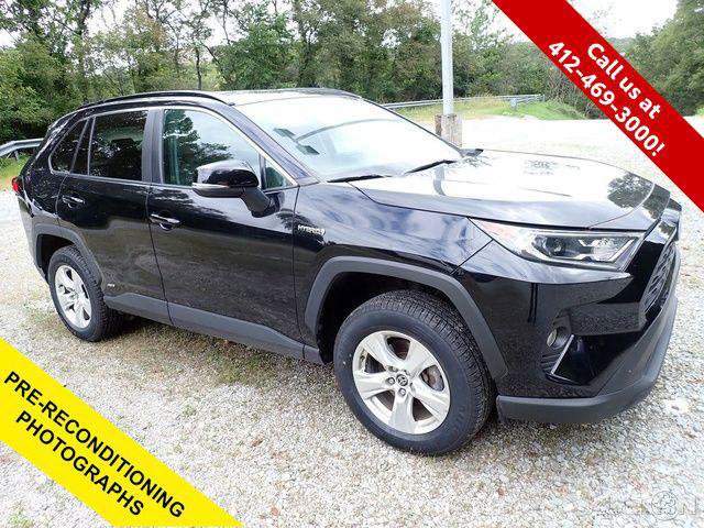 Certified 2021 Toyota RAV4 XLE w/ Convenience Package AWD/4WD image 1
