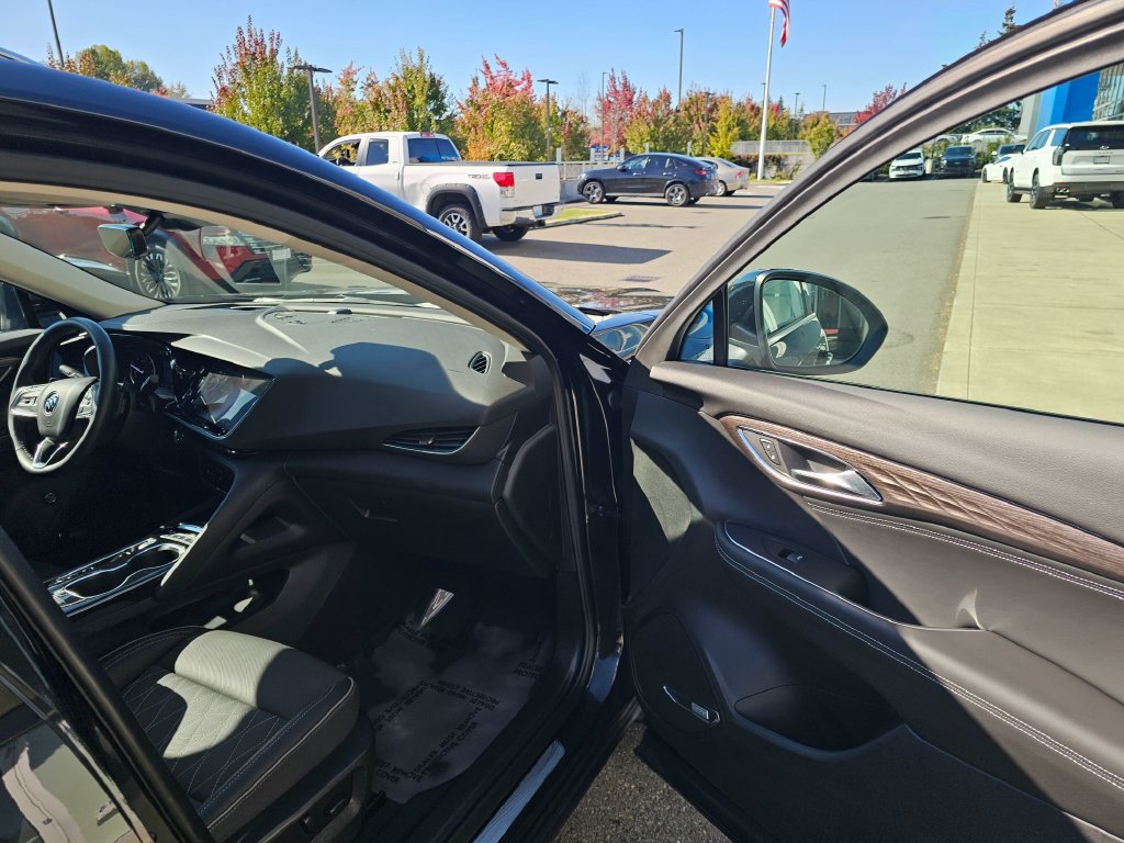 Used 2023 Buick Envision Avenir AWD/4WD image 46