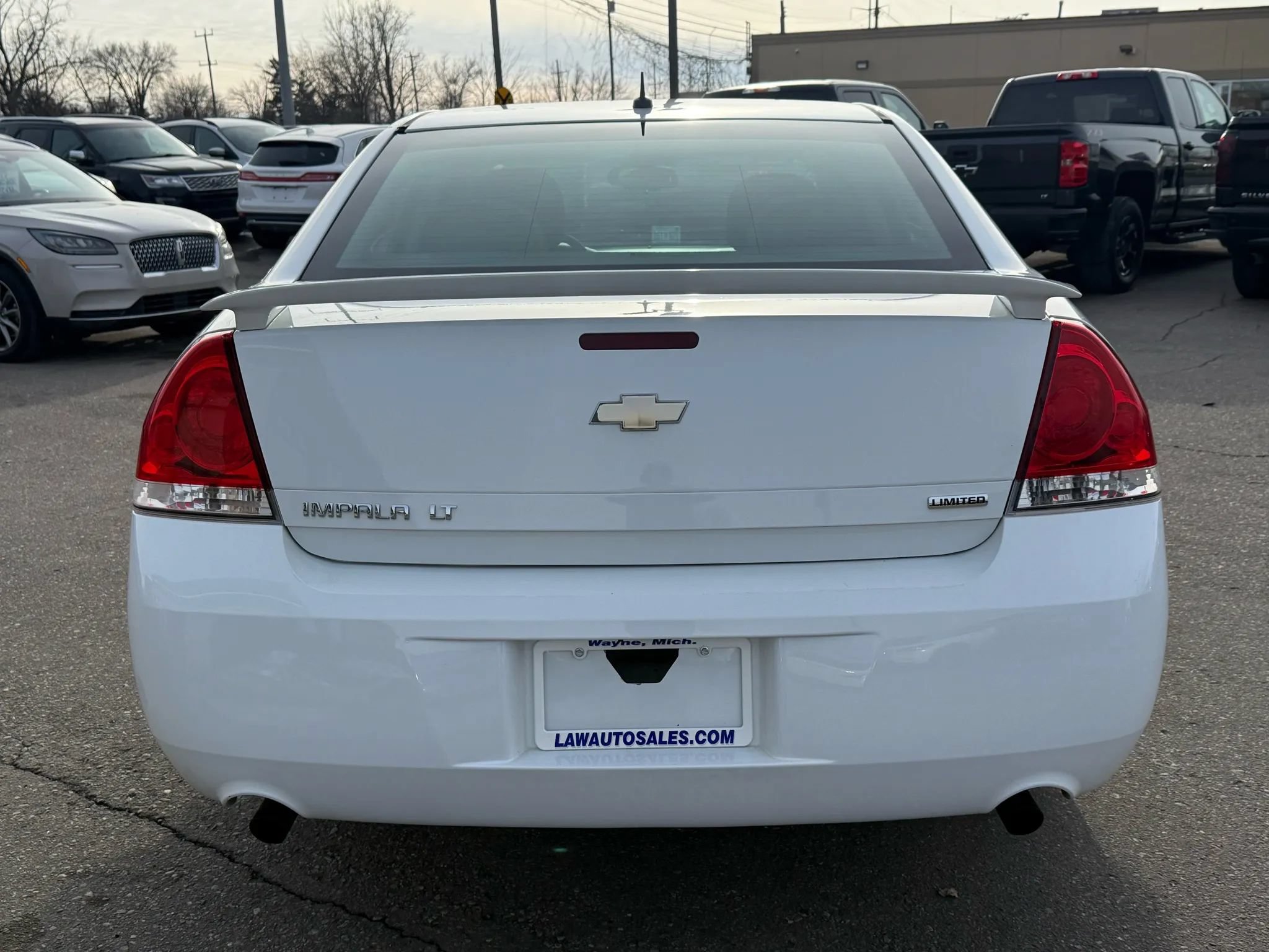 Used 2016 Chevrolet Impala LT FWD image 6