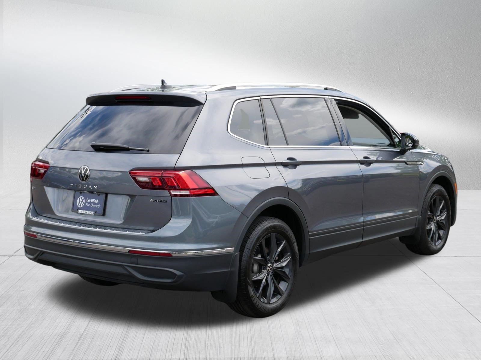 Certified 2024 Volkswagen Tiguan SE AWD/4WD image 7