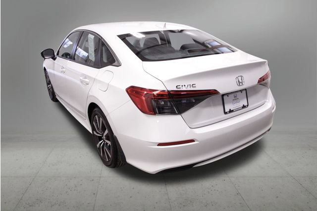 Used 2023 Honda Civic EX image 4