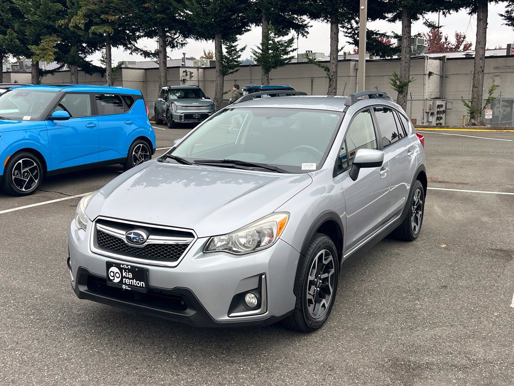 Used 2016 Subaru Crosstrek 2.0i Premium AWD/4WD image 3