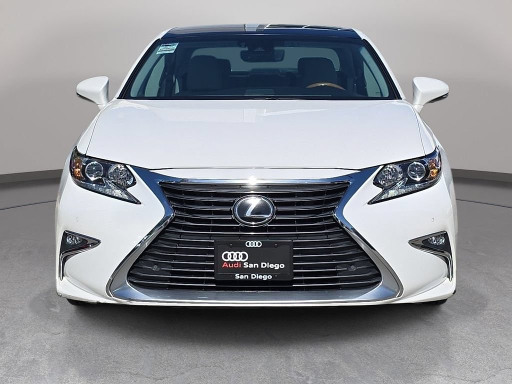 Used 2016 Lexus ES 350 w/ Navigation System Package FWD image 3