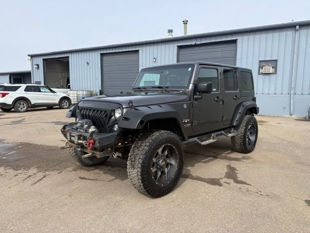 Used 2018 Jeep Wrangler Unlimited Sahara image 3