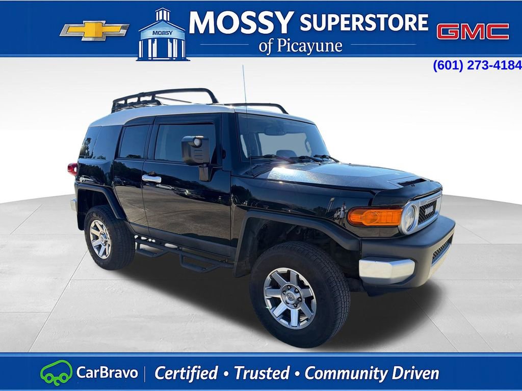 Used 2014 Toyota FJ Cruiser 4WD w/ Upgrade Package image 8