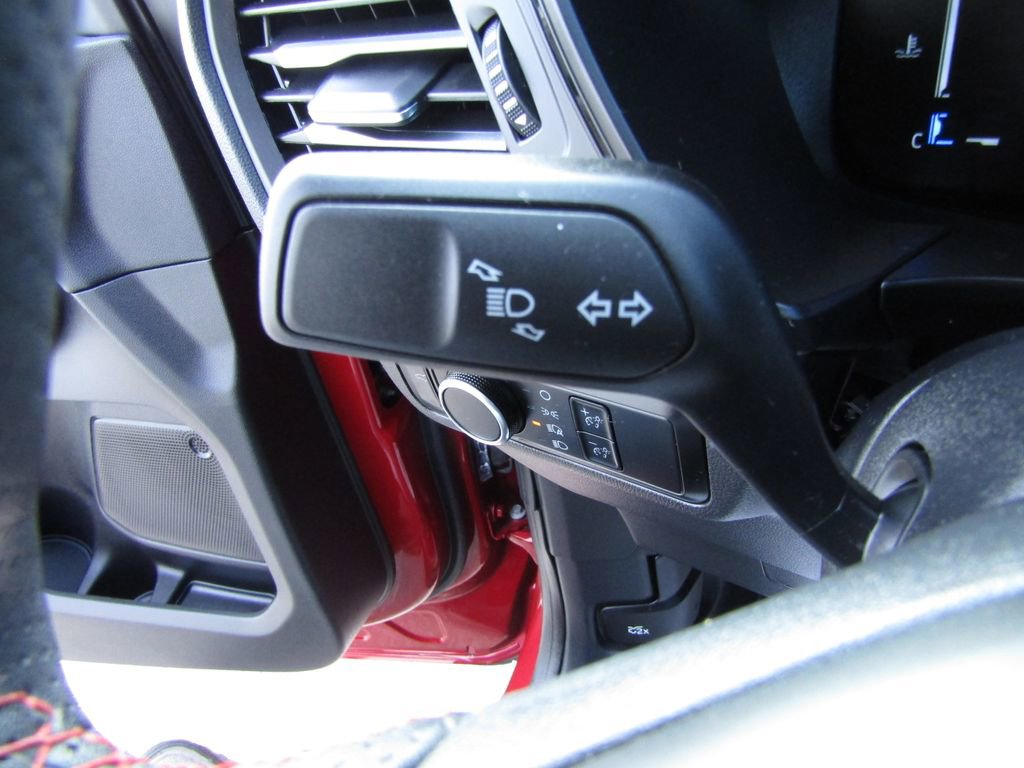 Used 2023 Ford Escape ST-Line w/ Tech Pack #1 AWD/4WD image 21
