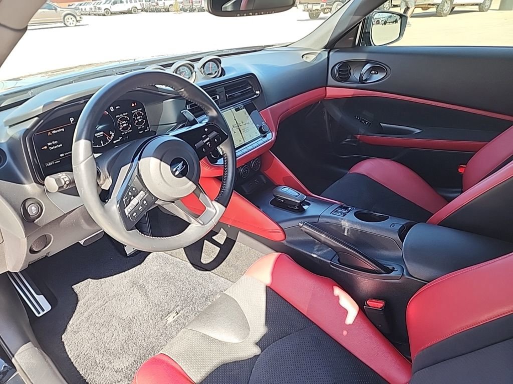 Used 2024 Nissan Z Performance w/ Floor Mat Package image 14