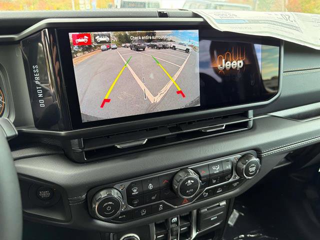 New 2025 Jeep Wrangler Unlimited Sahara image 9