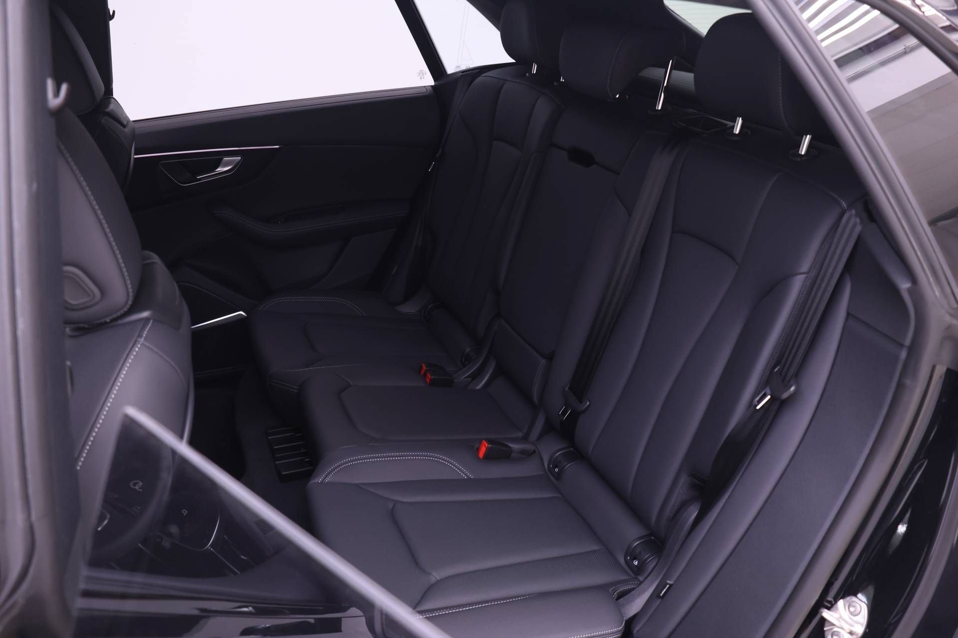 Used 2026 Audi Q8 Premium Plus AWD/4WD image 12