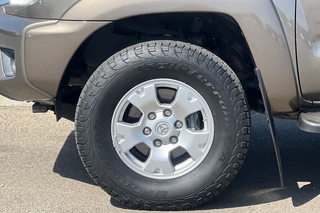 Used 2013 Toyota Tacoma PreRunner w/ TRD Off-Road Pkg RWD image 27