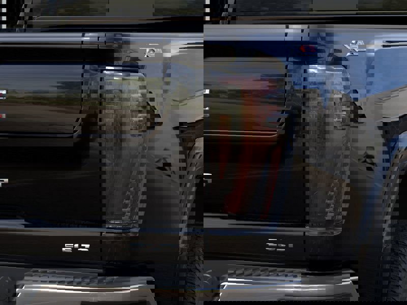 New 2025 GMC Sierra 2500 SLT w/ SLT Premium Package image 11